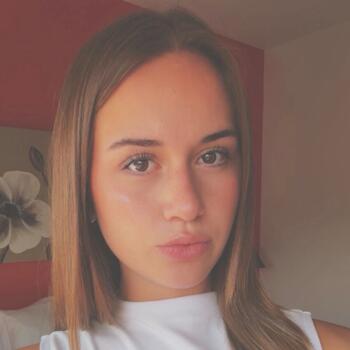 Babysitter in Thonon-les-Bains: Célia