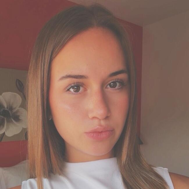 Babysitter in Thonon-les-Bains: Célia