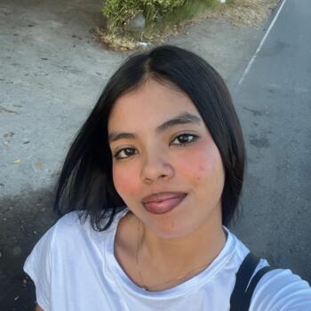 Babysitter in Bugaba: Doris