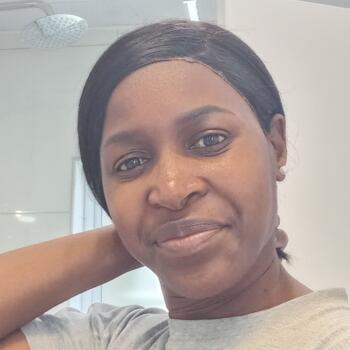 Babysitter Cape Town: Tafadzwa