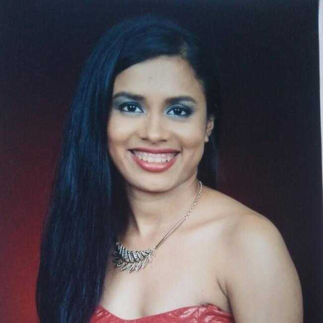 Babysitter in La Mitra: Gladys Judith