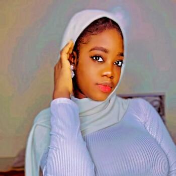 Babysitter Piacenza: Bineta