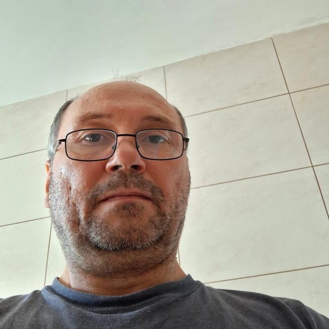 Bonă în București: Daniel