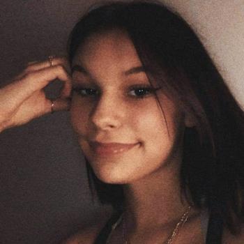 Baby-sitter in Floreffe: Isaline