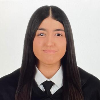 Niñera en Alhaurín de la Torre: Coral