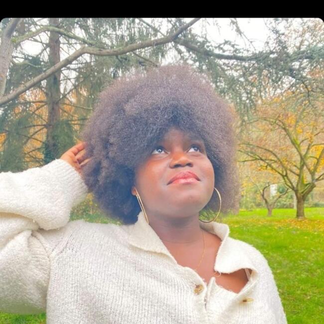 Babysitter in Les Ulis: Emilie