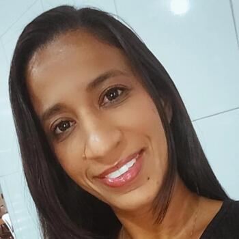 Babysitter in Vila Velha: Joyce Kelly