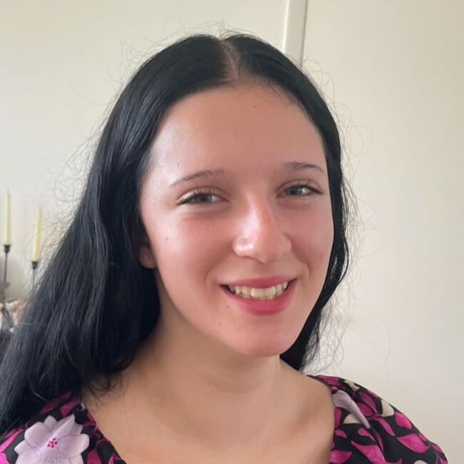 Babysitter in Margate: Zoe