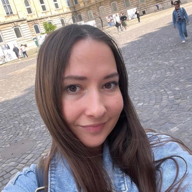 Babysitter in Szeged: Lilla