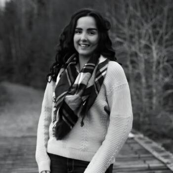 Baby-sitter Spruce Grove: Samantha