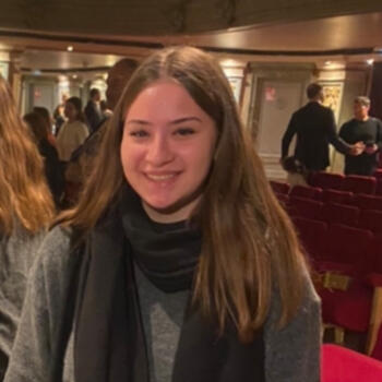 Babysitter Noyers-Bocage: Lylou