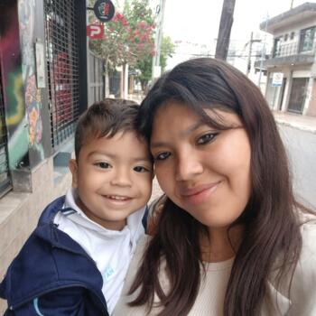 Babysitter Pilar: Candela