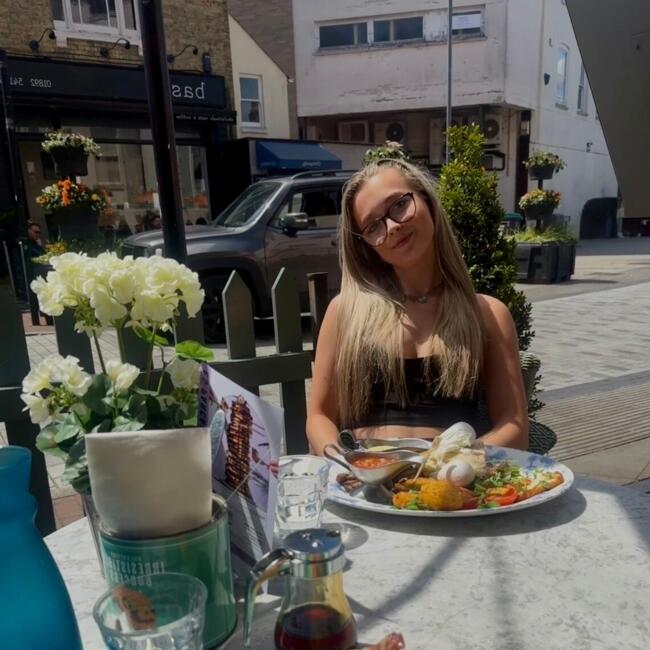 Babysitter in Edenbridge: Maisie