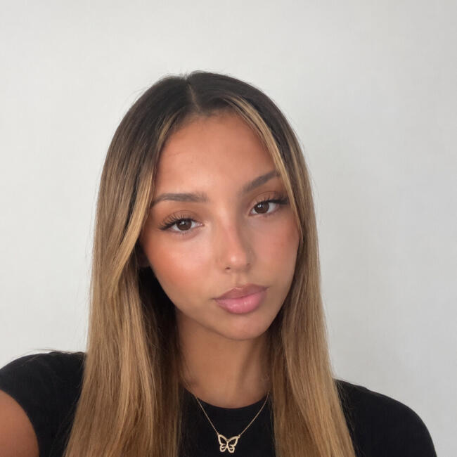 Babysitter in Levallois-Perret: Lilia