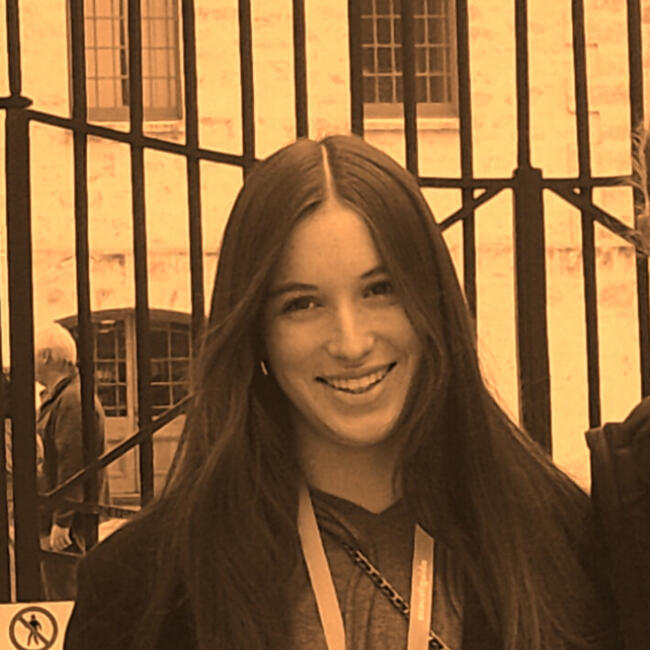 Babysitter in Nîmes: Mathilde