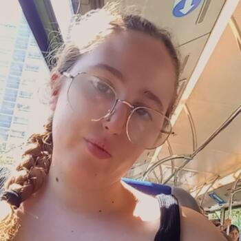 Babysitter in Valadares: Clara