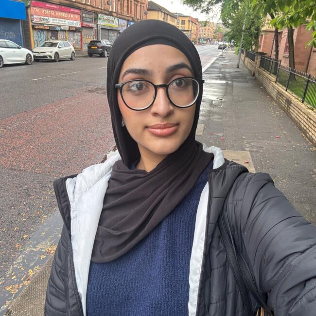 Babysitter in Glasgow: Mahnoor