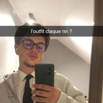 Babysitter in Beauchery-Saint-Martin: Raphaël