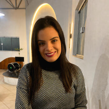 Babysitter in São José dos Campos: Tainara