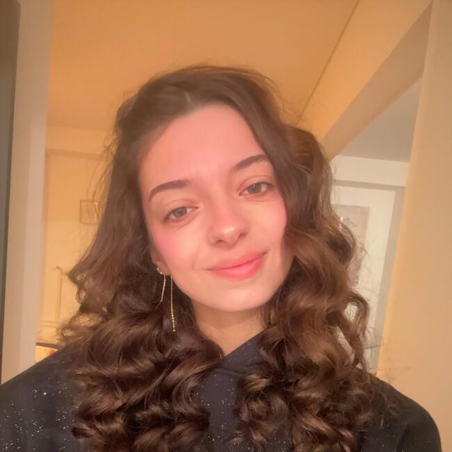 Babysitter in Besançon: Ambre