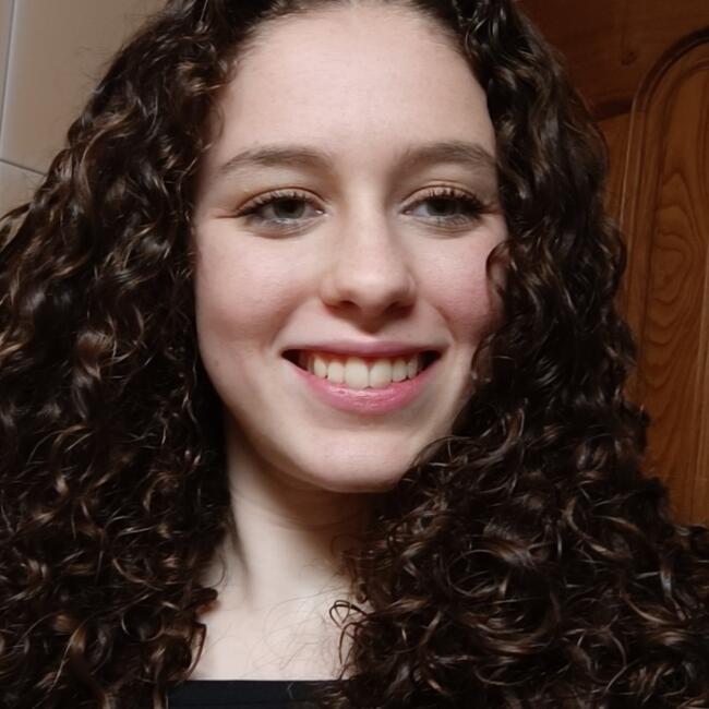 Babysitter em Viana do Castelo: Carolina