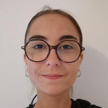 Babysitter in Mésanger: Lise