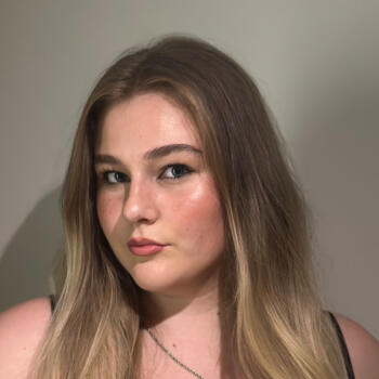 Babysitter in Liverpool: Stella