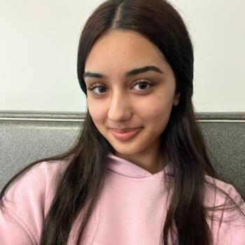 Baby-sitter in Queens: Simran