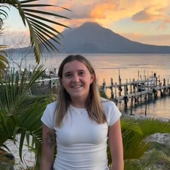 Babysitter in London: Nicola