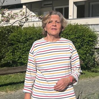 Babysitter Fontaines-sur-Saône: Cécile
