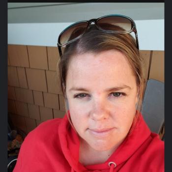 Baby-sitter in Sherwood Park: Shauna