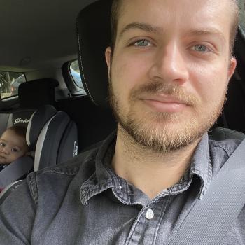 Trabalho de babysitting em Sintra: Trabalho de babysitting João