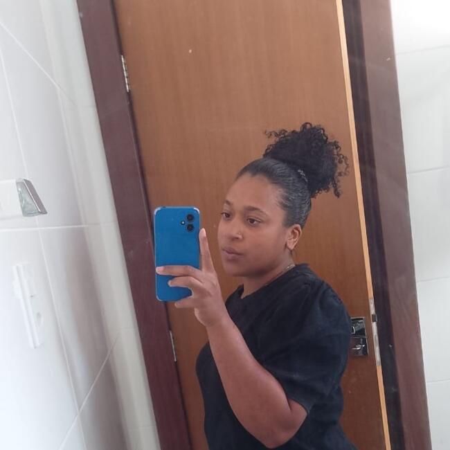 Babysitter in Lauro de Freitas: Erica