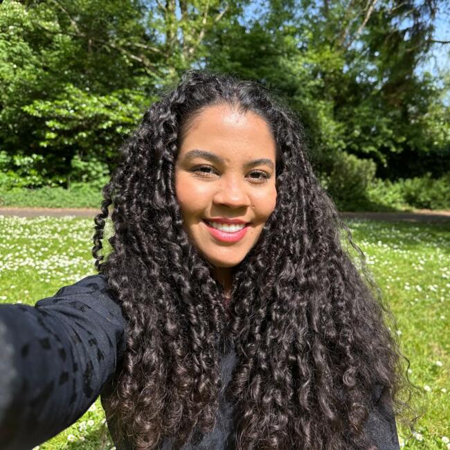 Babysitter in Limerick: Vitoria