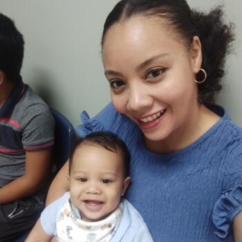 Babysitting job in Volcán: Aideila