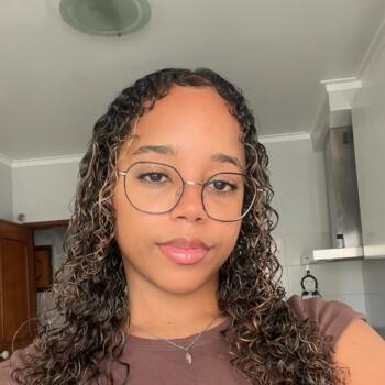 Babysitter in Ramada: Karen