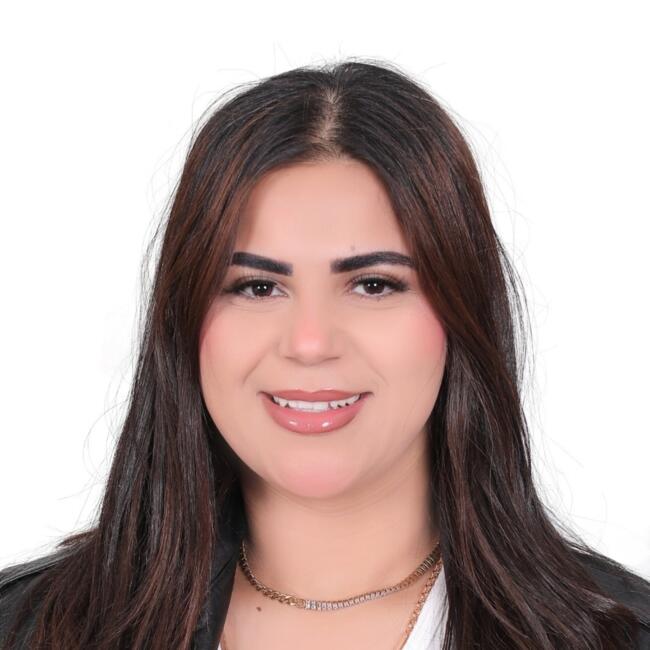 وظيفة جليسة أطفال في دبي: Basant