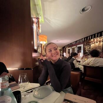 Babysitter Honfleur: Charlotte