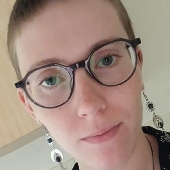 Babysitter in Angers: Manuela