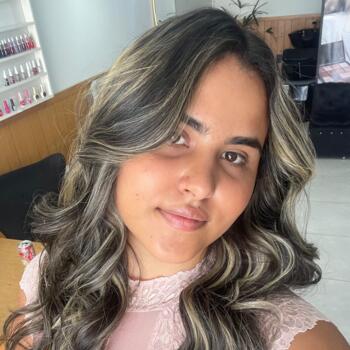 Babysitter Brasília: Maria Cecília