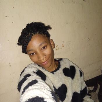 Babysitter in Oudtshoorn: Roché Miché