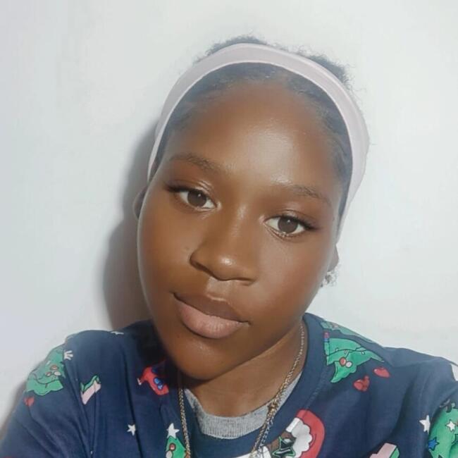 Babysitter em Barcelos: Edvânia