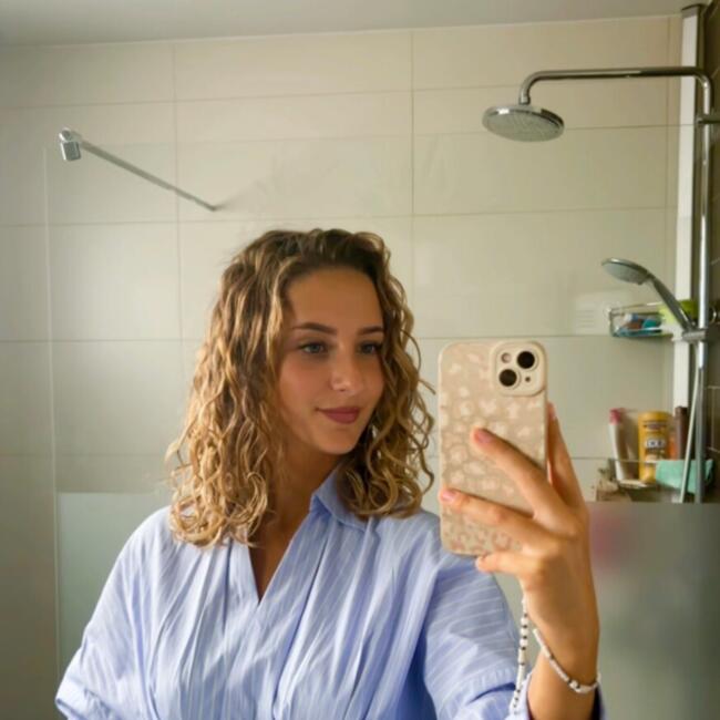 Babysitter in Sartrouville: Lauréna