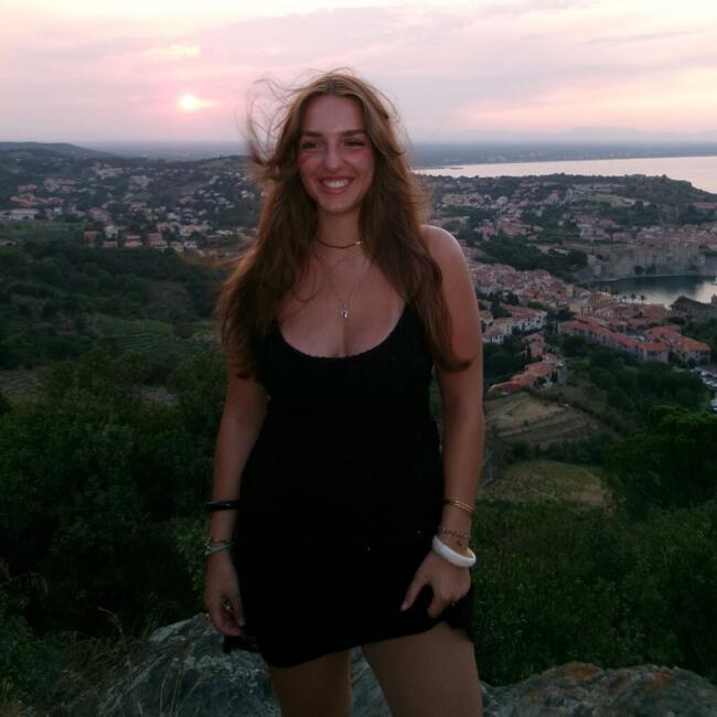 Babysitter in Limoges: Jeanne