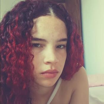 Babysitter in Camaçari: Vitória