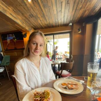 Babysitter in Plymouth: Alice