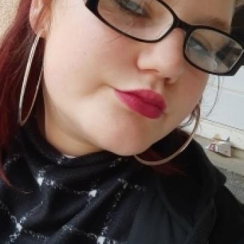 Babysitter in Tournai: Kaetlyne