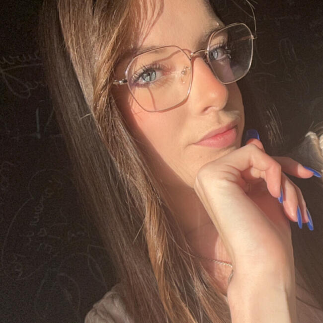 Babysitter in Burlats: Oceane