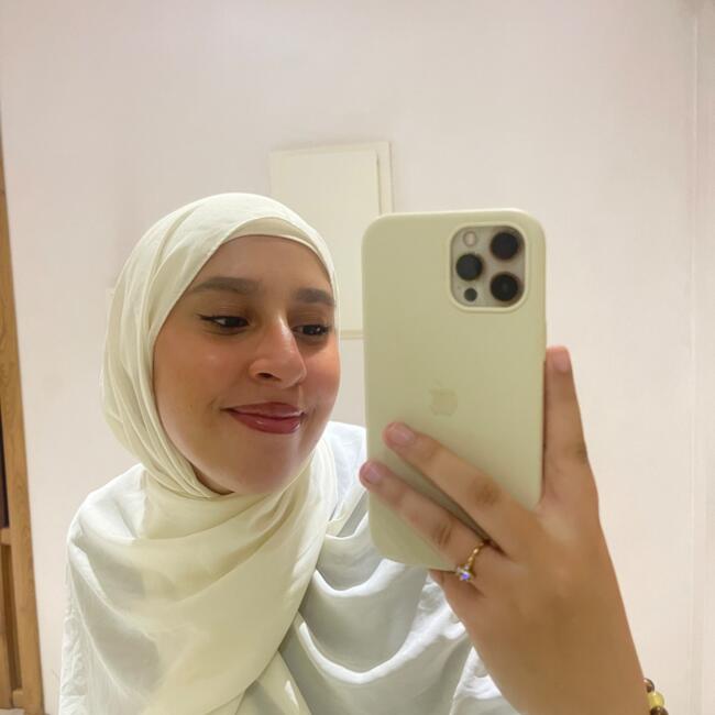 Babysitter in Le Kremlin-Bicêtre: Omaima