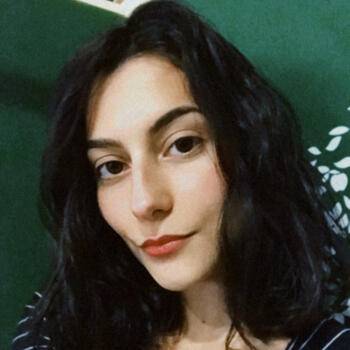 Babysitter in Covilha: Stefany Aparecida